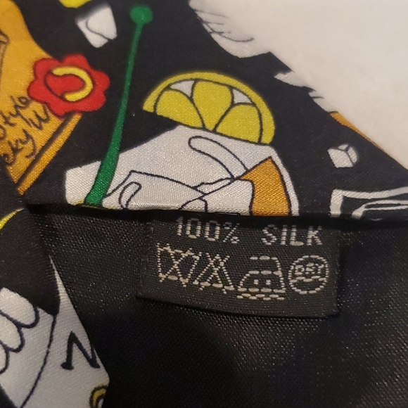 100% Silk Neck Tie Cocktails Motifs - Picture 3 of 8